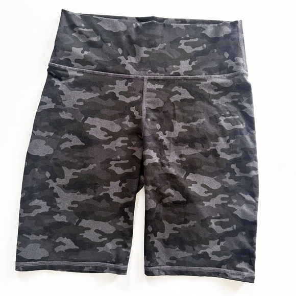 Fabletics Pants - Fabletics Camo High-Waisted Compression Bike Shorts | Size S | Fitness Goals